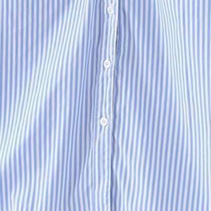 vertical striped shirt